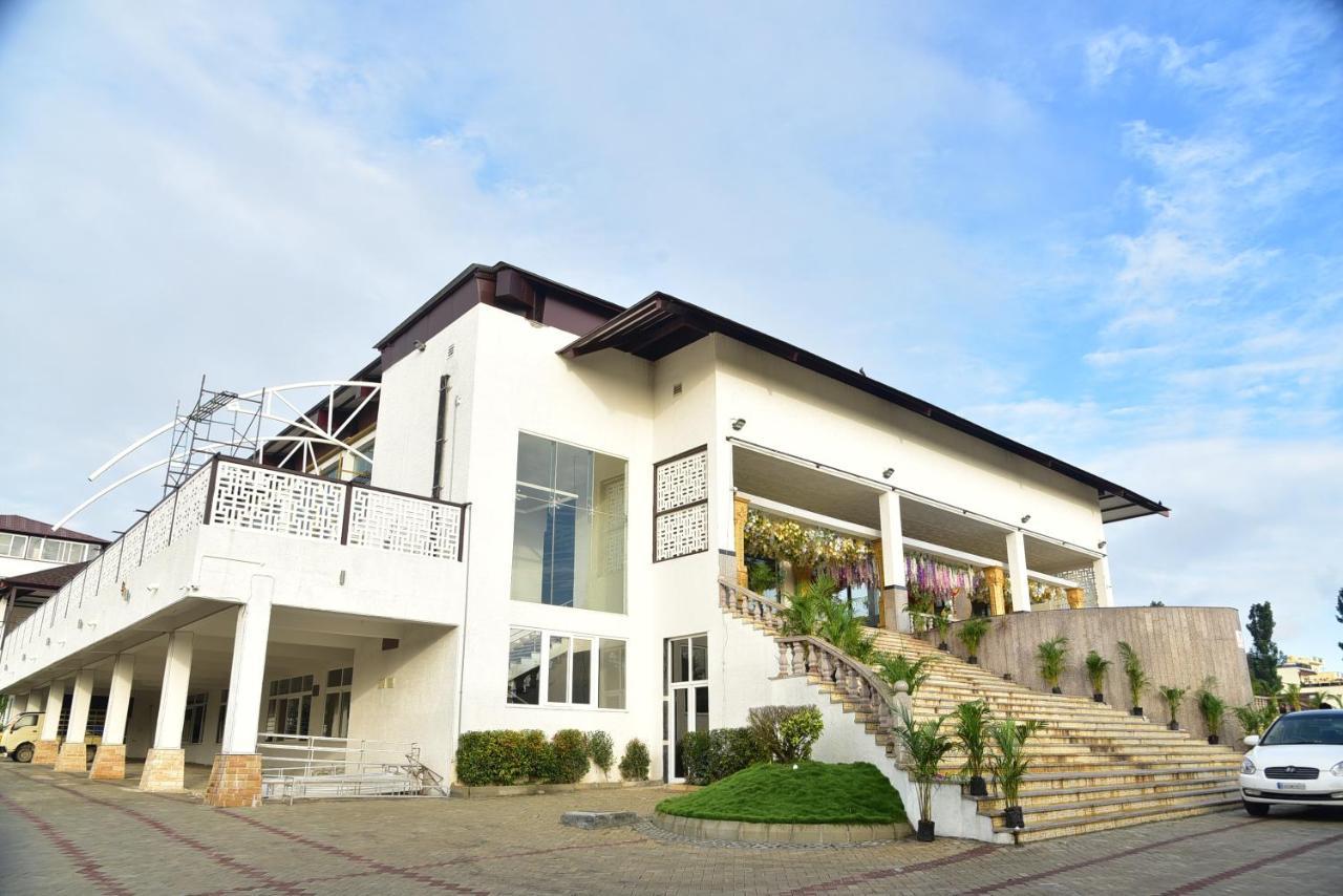 Vistar Pavithra Vivaha Convention Hall Jigani ภายนอก รูปภาพ