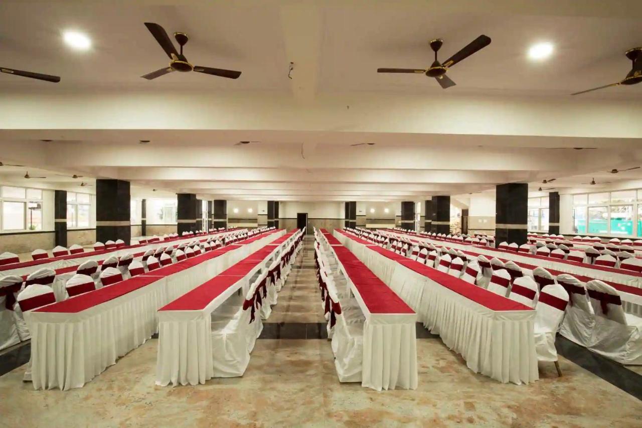 Vistar Pavithra Vivaha Convention Hall Jigani ภายนอก รูปภาพ