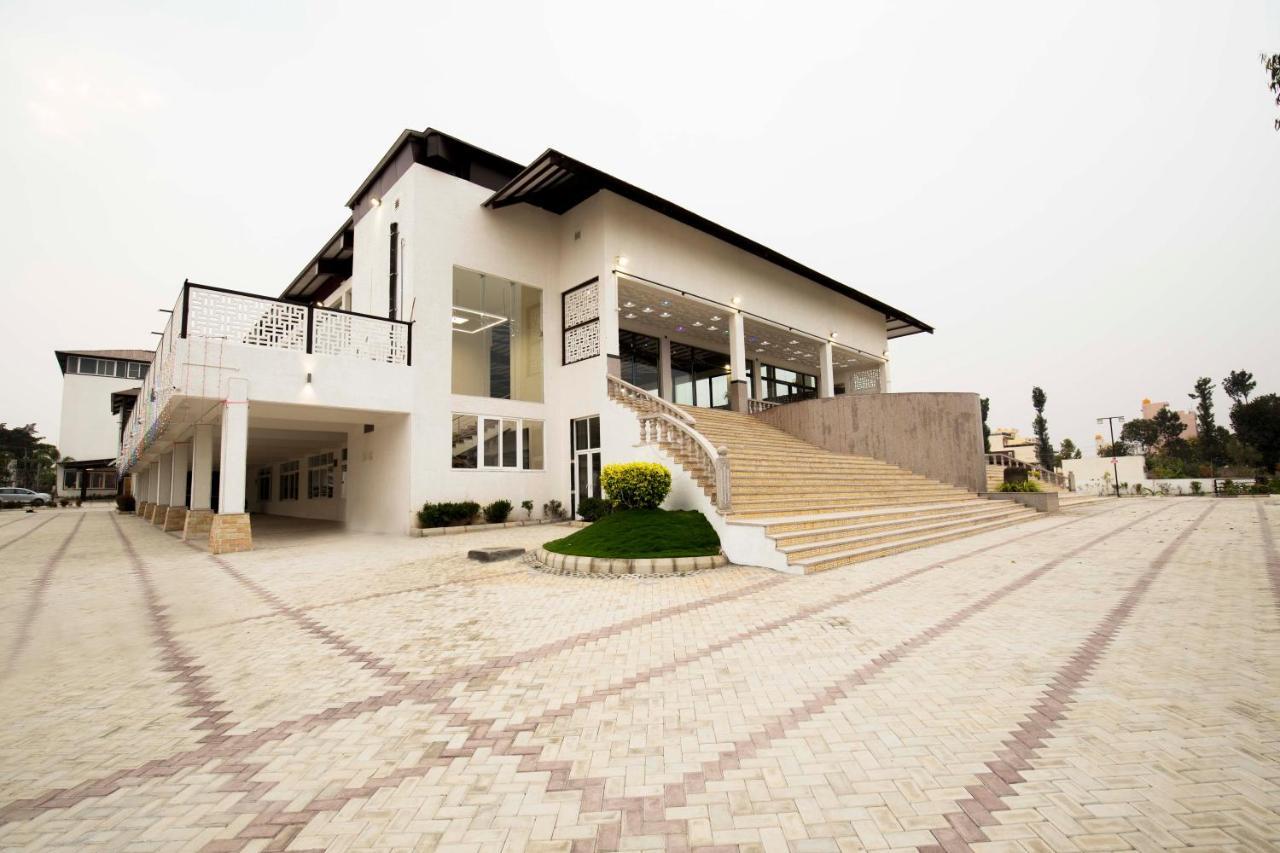 Vistar Pavithra Vivaha Convention Hall Jigani ภายนอก รูปภาพ